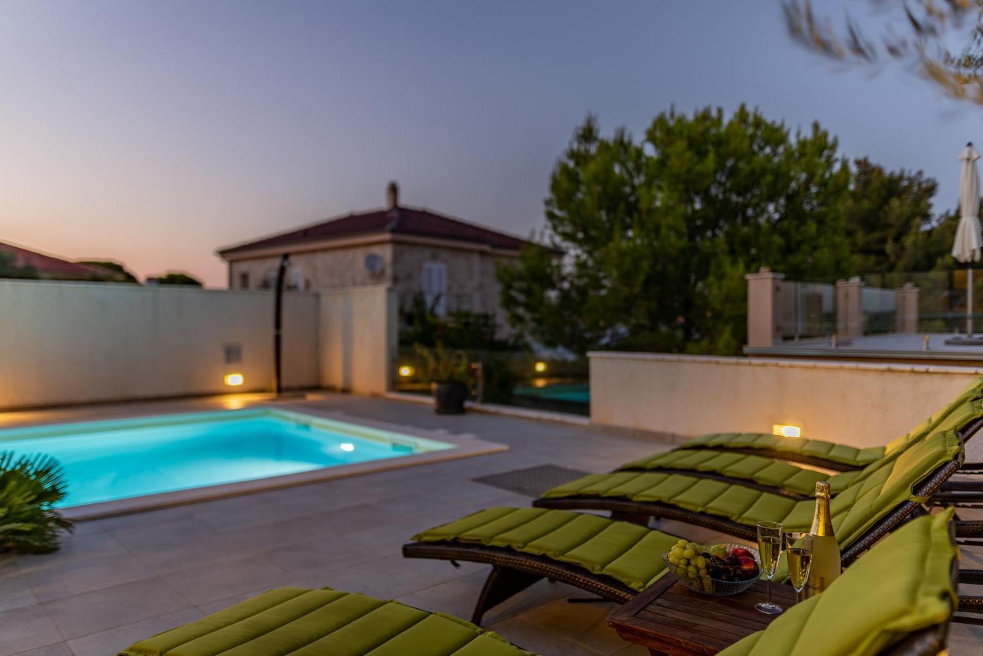 Villa Tatijana Zadarvillas Kukljica Exterior foto